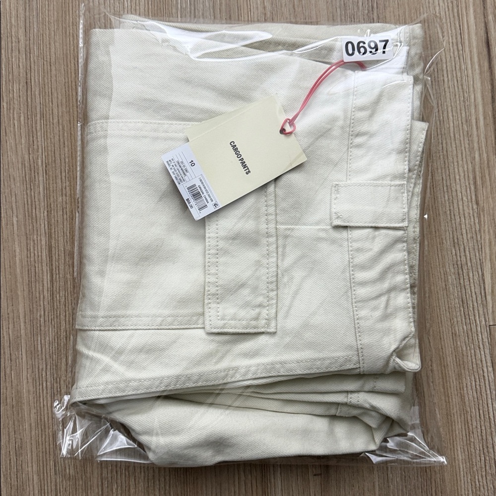 Woolrich × Target Women's Mid-Rise Barrel Leg Cargo Denim Pants Cream Sizes 2-12 - Picture 15 of 15